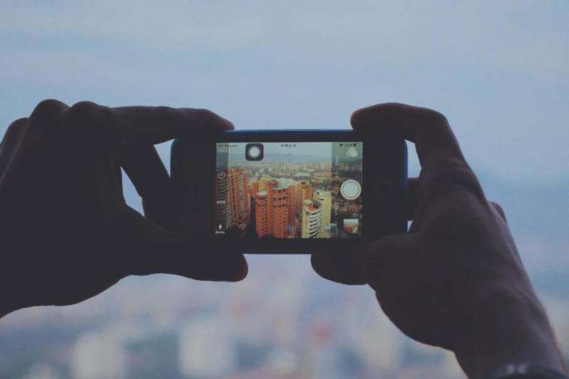 分享如何更换Facebook界面字体的方法和技巧